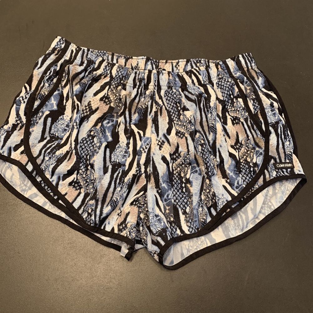 Calvin Klein Women's Snakeskin Print Elastic Waist Athletic Shorts Multicolor XL